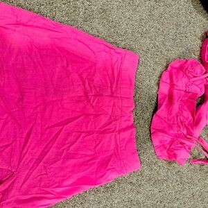 xs 2 piece set with strapped top that ties in the back
